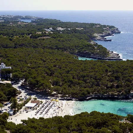 Hotel Playa Mondrago 3*