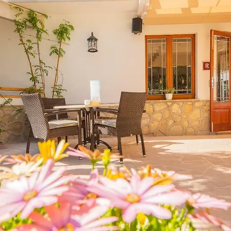 Playa Mondrago Hotel