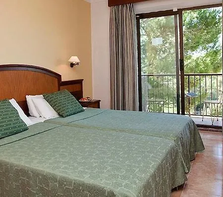 Hotel Playa Mondrago 3*