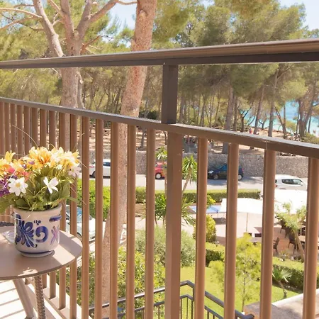 Playa Mondrago Hotel